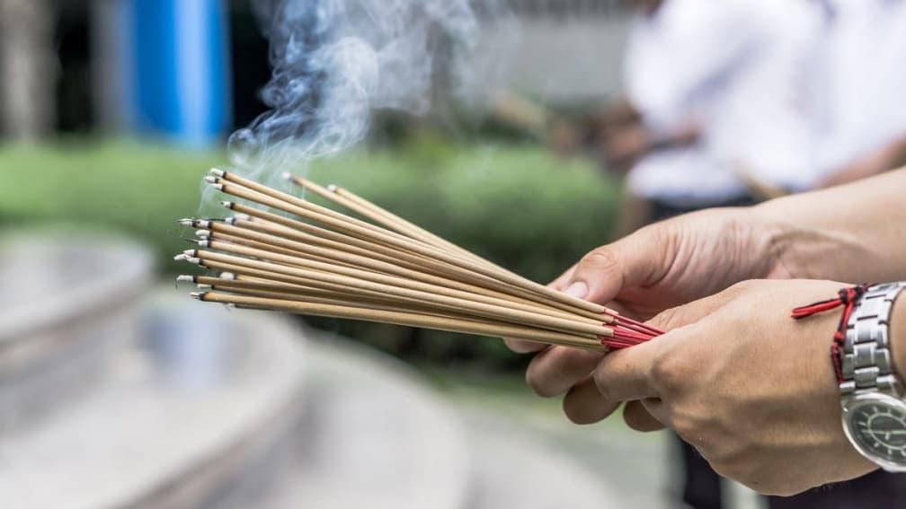 9/17中秋節也是土地公生日!3生肖跟土地公最有緣,做1事可補財庫 9/17中秋節也是土地公生日!3生肖跟土地公最有緣,做1事可補財庫