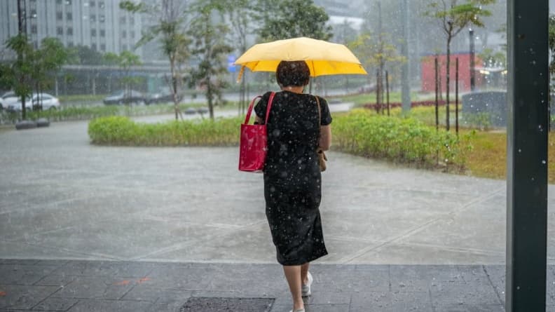 明天有可能再放颱風假?專家曝山陀兒登陸時間再延後,北部這時風雨最大