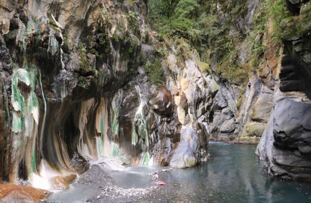 免費泡湯!網友激推全台7大野溪溫泉,「夢幻牛奶湯」公車也能到 免費泡湯!網友激推全台7大野溪溫泉,「夢幻牛奶湯」公車也能到