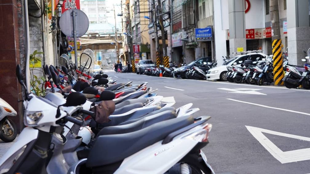 不再另行通知直接罰!機車族「未做1事」恐噴3500元,嚴重甚至不能上路 不再另行通知直接罰!機車族「未做1事」恐噴3500元,嚴重甚至不能上路