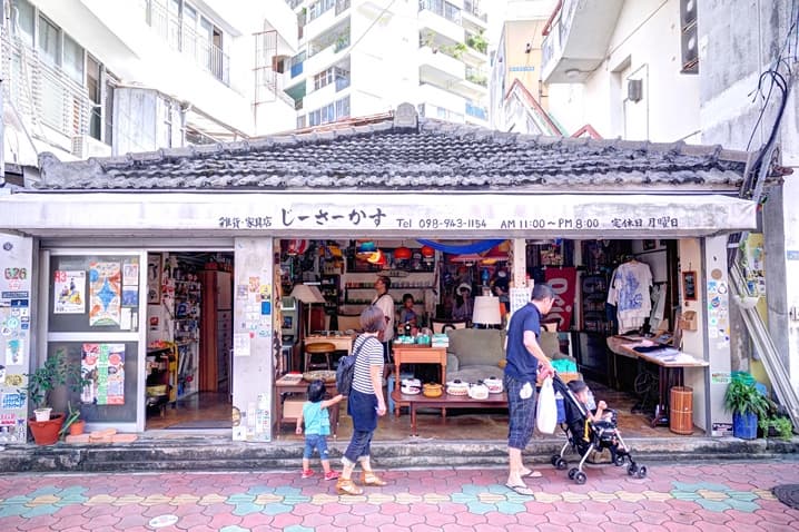 到沖繩平房老屋來趟二手貨挖寶探險