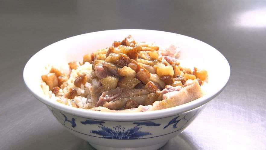 美食藏在巷弄裡,hen厲害的煙燻鴨肉 鴨肉本6.JPG