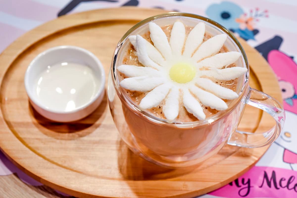 【新開店】期間限定!來美樂蒂花草餐廳當少女 【新開店】期間限定!來美樂蒂花草餐廳當少女