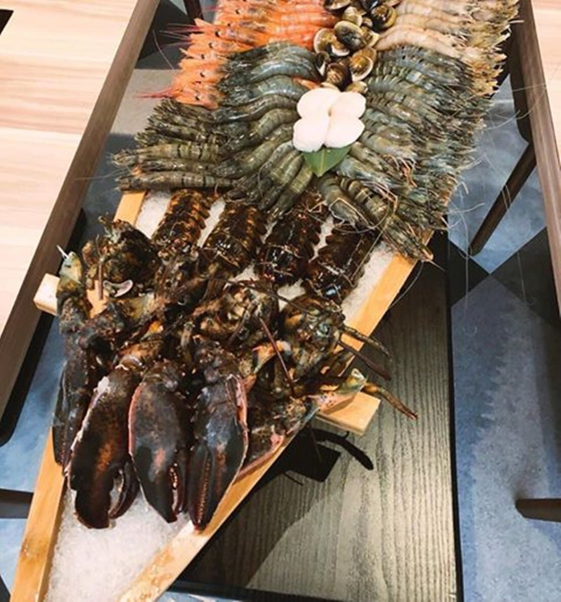 吃龍蝦先看這篇!6步驟輕鬆完整脫殼,加推北中南11家痛風級龍蝦料理 吃龍蝦先看這篇!6步驟輕鬆完整脫殼,加推北中南11家痛風級龍蝦料理