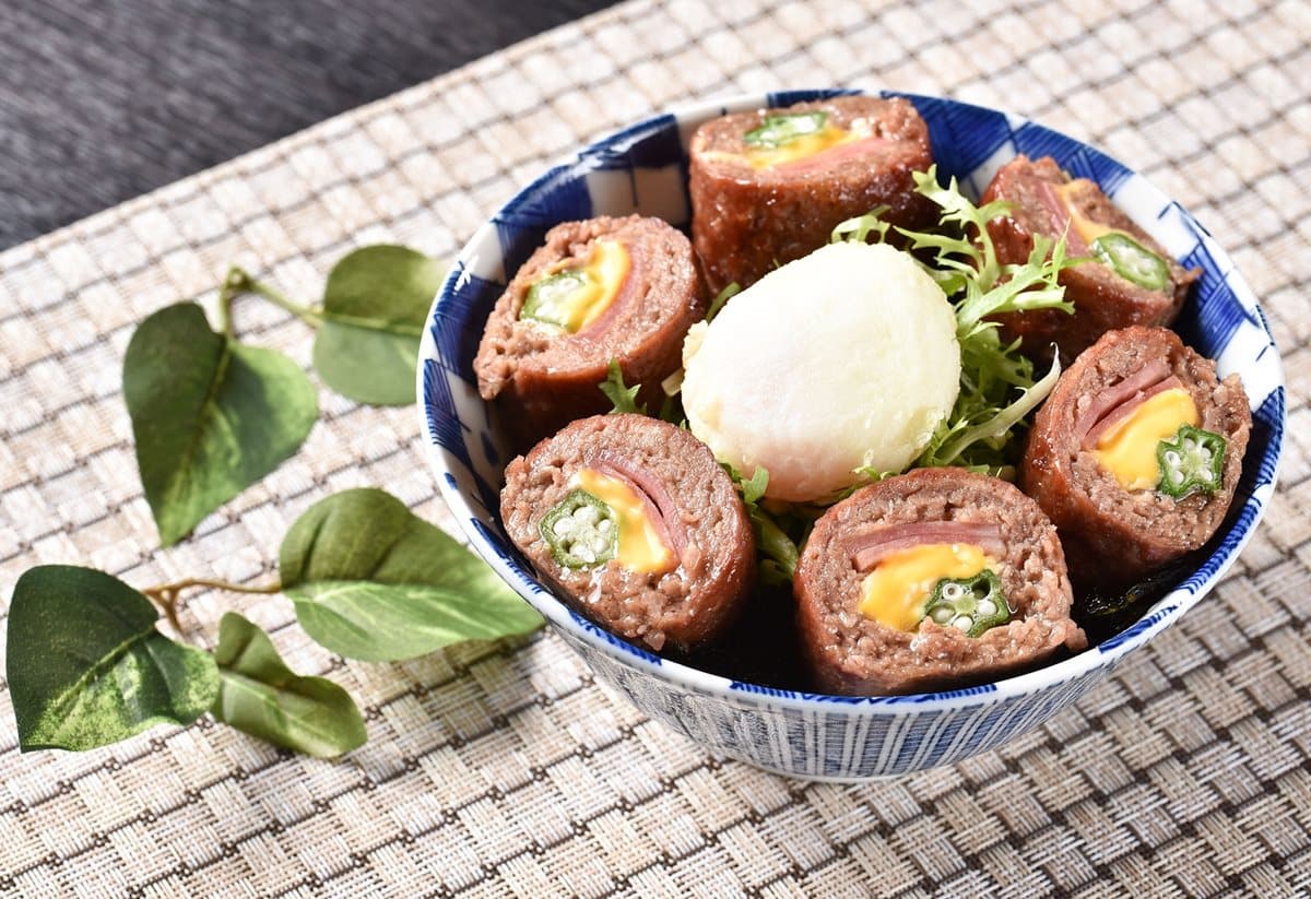 賞不到花太揪心?超滿足「肉花丼」爽快吃才過癮 賞不到花太揪心?超滿足「肉花丼」爽快吃才過癮