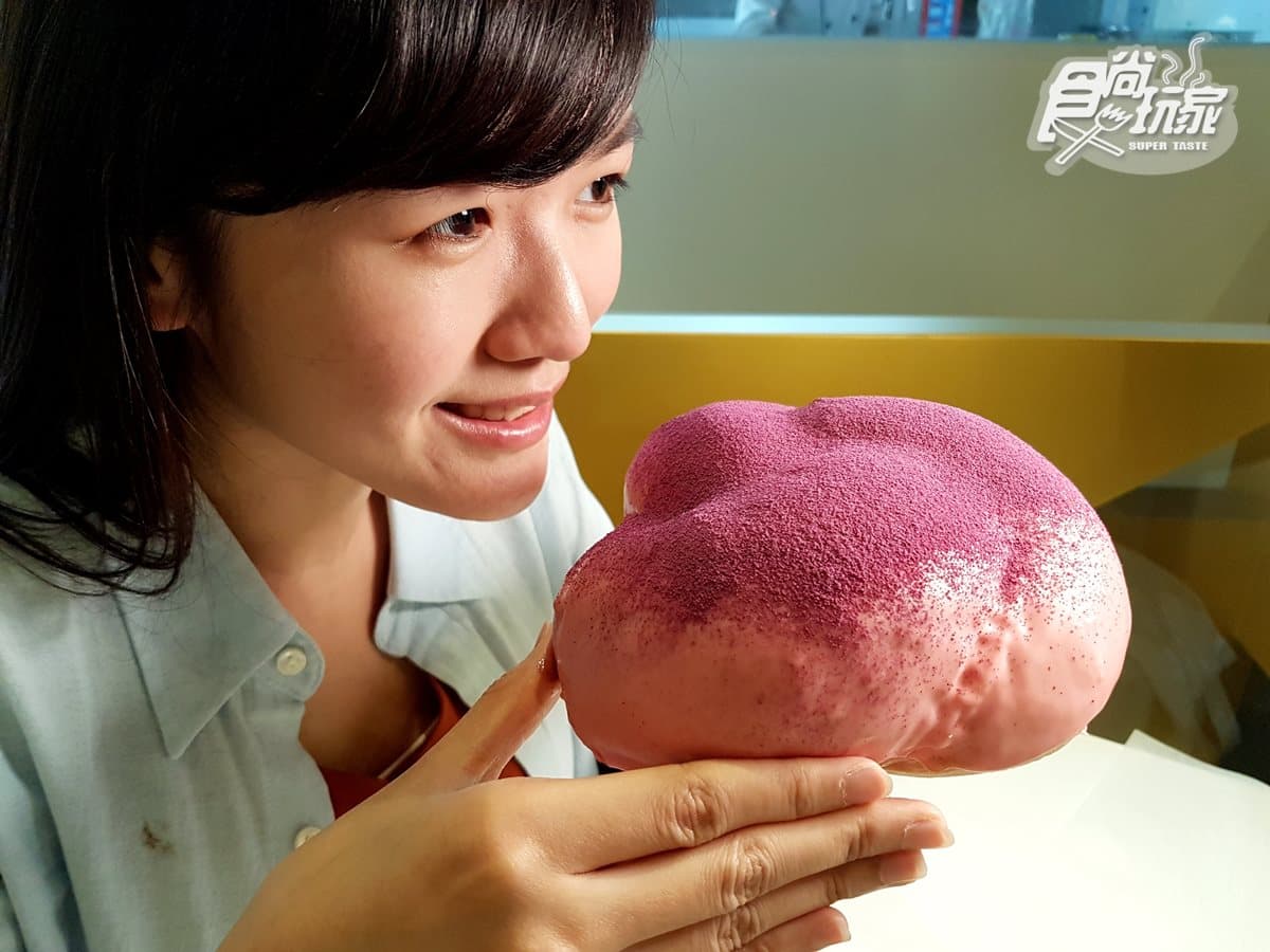 髒得很粉嫩!比臉大「草莓髒髒包」掀瘋狂搶購潮 髒得很粉嫩!比臉大「草莓髒髒包」掀瘋狂搶購潮