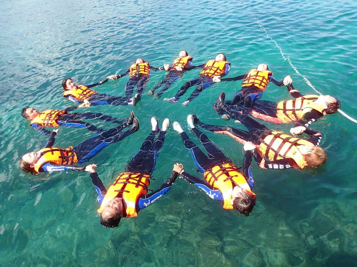 玩家大推!澎湖7個私房行程:祕境海灘露營車、美拍藍洞、海底漫步 玩家大推!澎湖7個私房行程:祕境海灘露營車、美拍藍洞、海底漫步