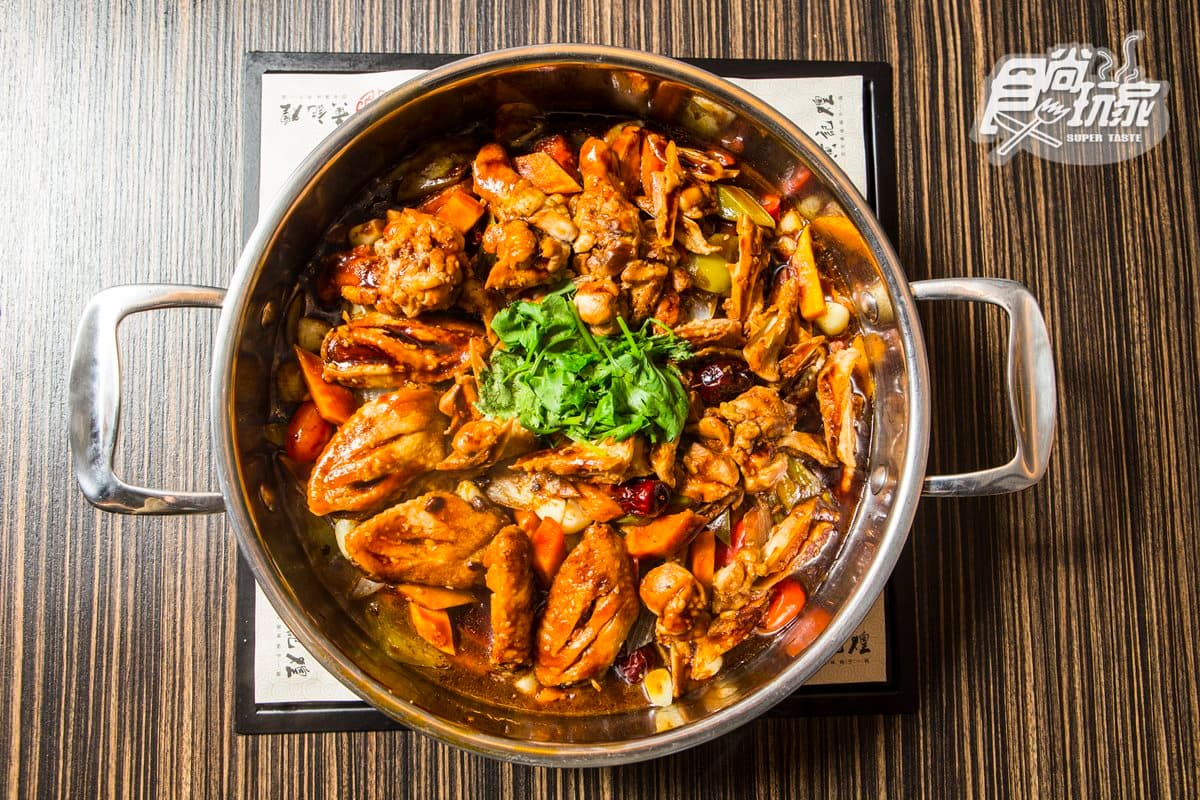 母親節帶媽咪吃好料!北中南6家創意菜聚餐餐廳→第5家必點「母親ㄟ白菜泔」 母親節帶媽咪吃好料!北中南6家創意菜聚餐餐廳→第5家必點「母親ㄟ白菜泔」