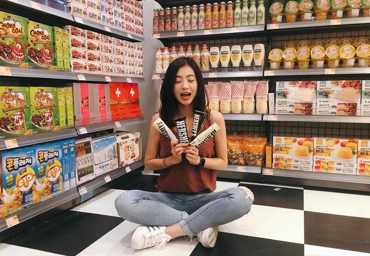 韓國妹子IG洗版冰:Hershey’s巧克力脆皮甜筒+雪糕!台灣超市也在賣 韓國妹子IG洗版冰:Hershey’s巧克力脆皮甜筒+雪糕!台灣超市也在賣