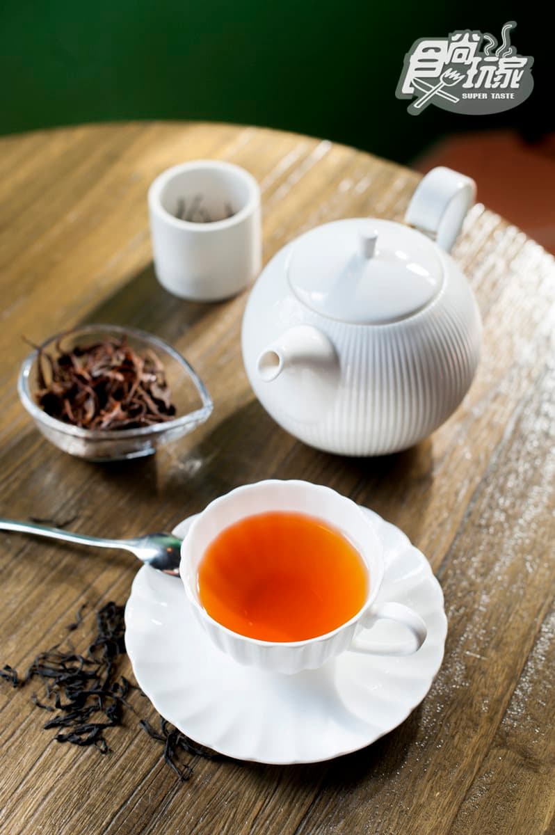 閏密們走囉!4老屋時髦下午茶→第4間在老藥房喝英式下午茶 閏密們走囉!4老屋時髦下午茶→第4間在老藥房喝英式下午茶