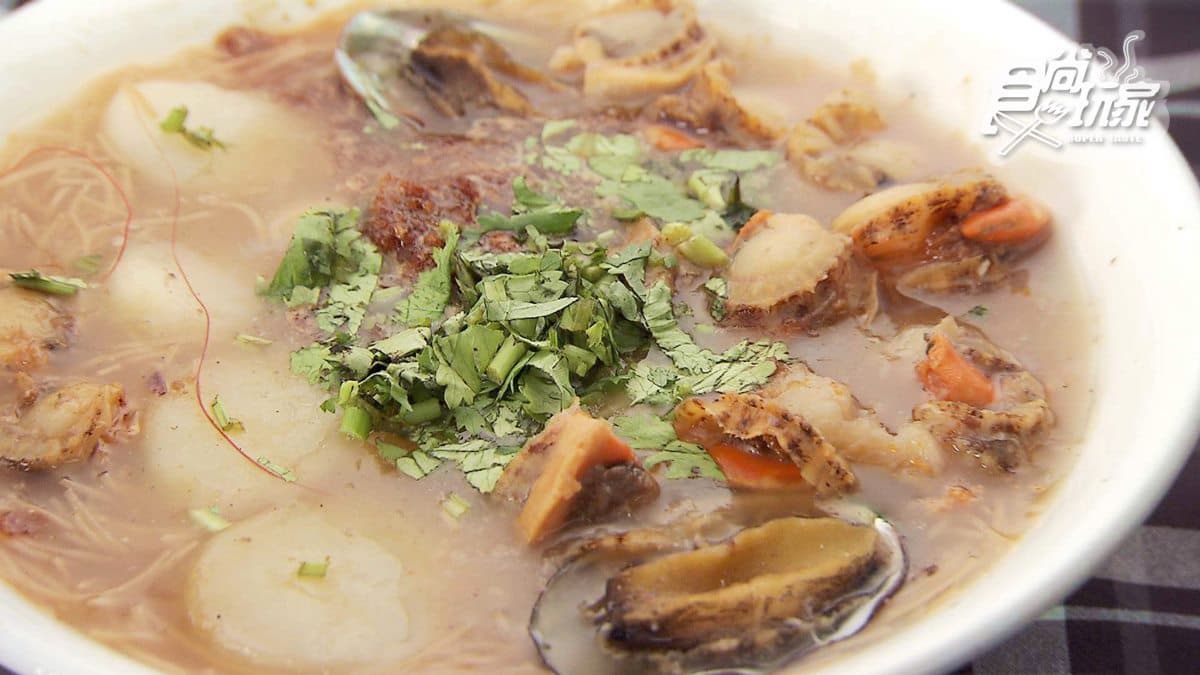 蚵仔麵線裡面竟有20隻天使紅蝦 平價也能享受高檔海鮮 蚵仔麵線裡面竟有20隻天使紅蝦 平價也能享受高檔海鮮