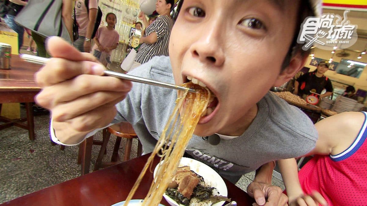 基隆在地人才知!70年焢肉飯有加祕密武器,豆干包配乾冬粉才內行 基隆在地人才知!70年焢肉飯有加祕密武器,豆干包配乾冬粉才內行