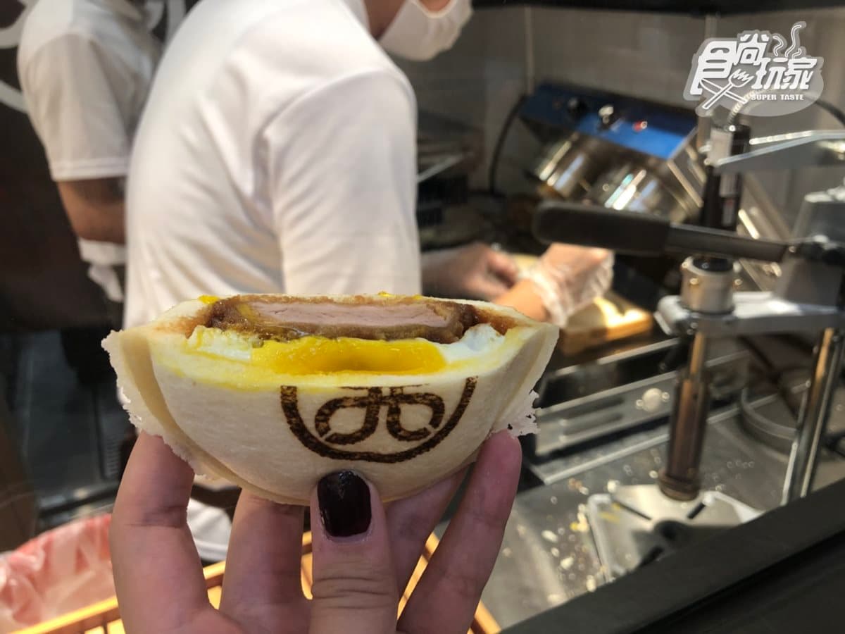【新開店】冷掉也好吃「迷你漢堡」!東京50年豬排老店,海外第一站台灣開賣中 【新開店】冷掉也好吃「迷你漢堡」!東京50年豬排老店,海外第一站台灣開賣中