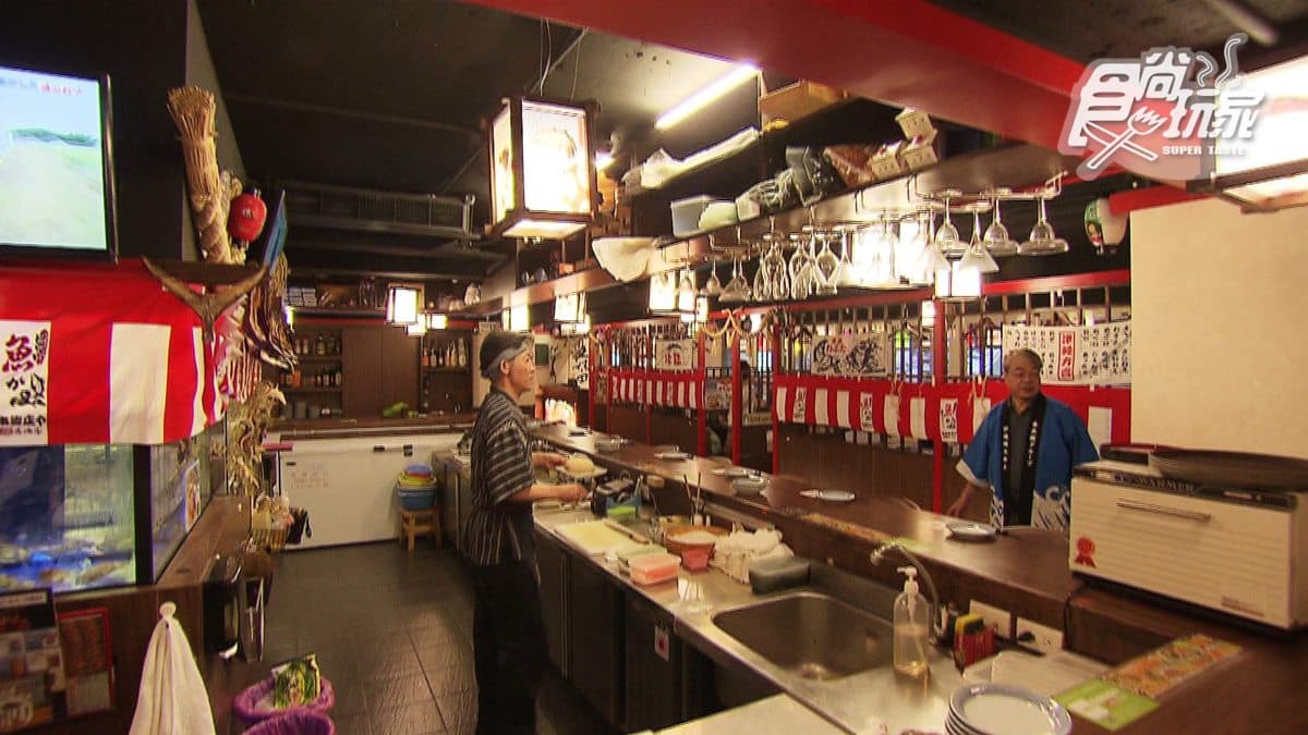 走進這家居酒屋一秒到日本!食材築地空運 一夜干種類超多 主打「夢幻喜知次」 走進這家居酒屋一秒到日本!食材築地空運 一夜干種類超多 主打「夢幻喜知次」
