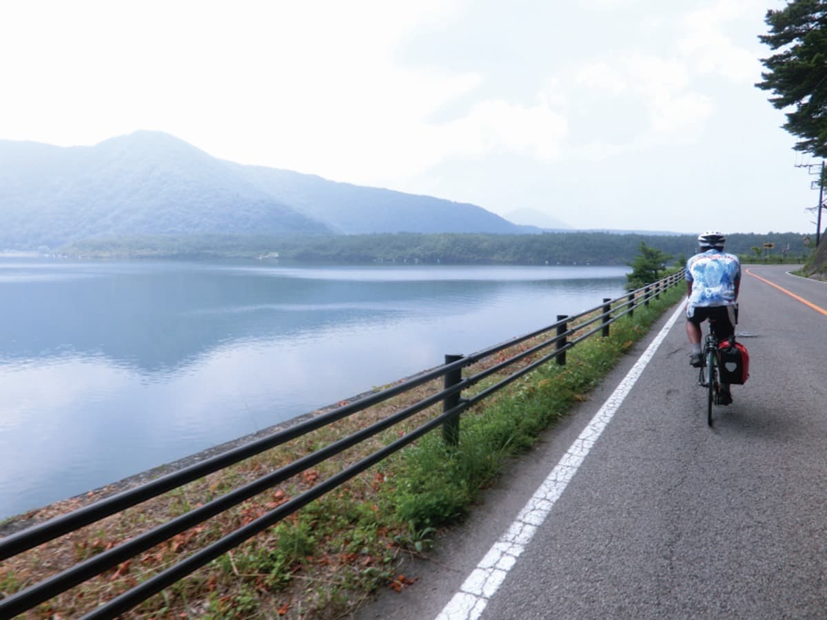 小猴魏華萱帶路 日本自行車美景路線輕鬆騎 富良野賞花 河口湖兜風 小猴魏華萱帶路 日本自行車美景路線輕鬆騎 富良野賞花 河口湖兜風