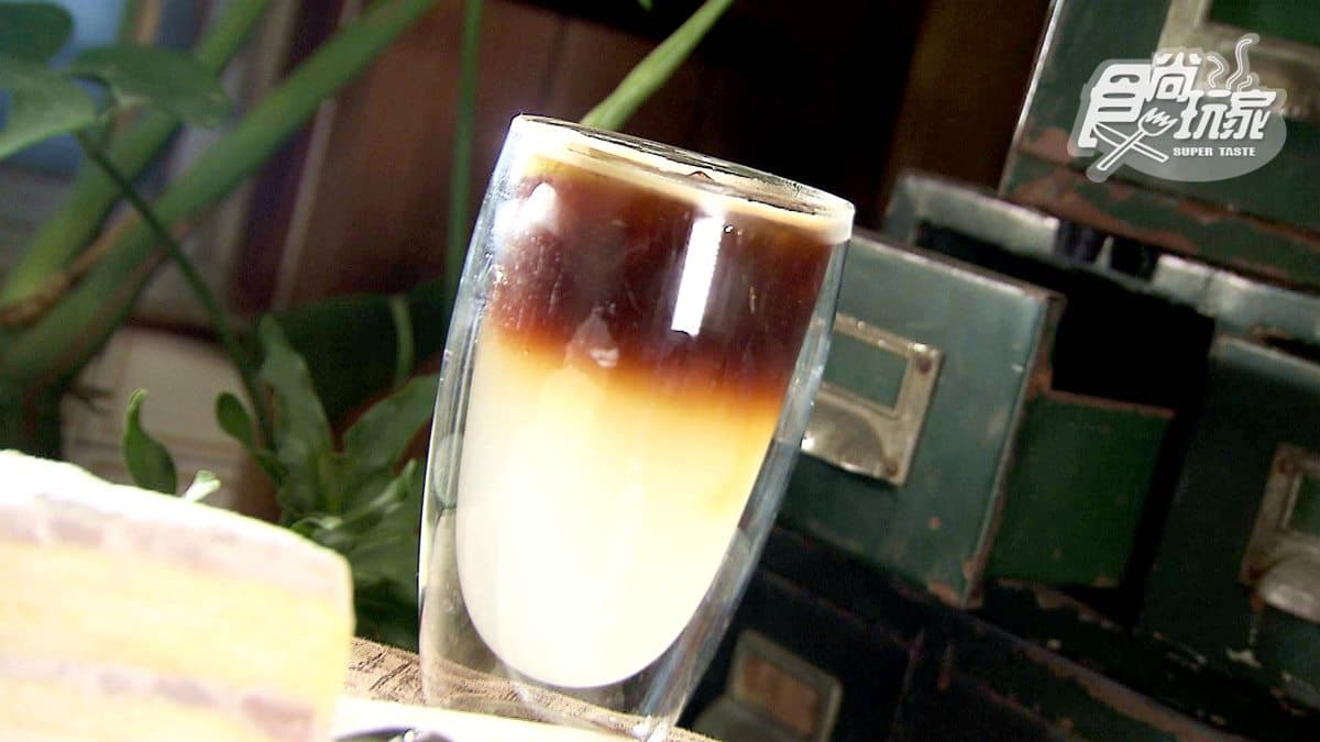 台南5家美拍老屋下午茶:千層蛋糕配夢幻花藝、百年木屋1秒到京都、天井屋頂魚兒優游 台南5家美拍老屋下午茶:千層蛋糕配夢幻花藝、百年木屋1秒到京都、天井屋頂魚兒優游