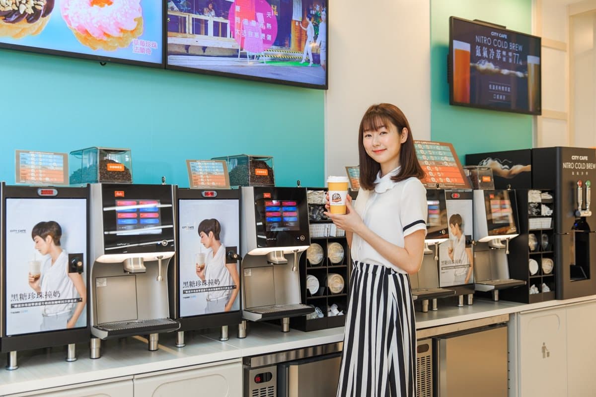 「最強小7門市」挑戰全國麵包店!推出「烘焙概念店」一次提供120種麵包甜點+自助式咖啡 「最強小7門市」挑戰全國麵包店!推出「烘焙概念店」一次提供120種麵包甜點+自助式咖啡