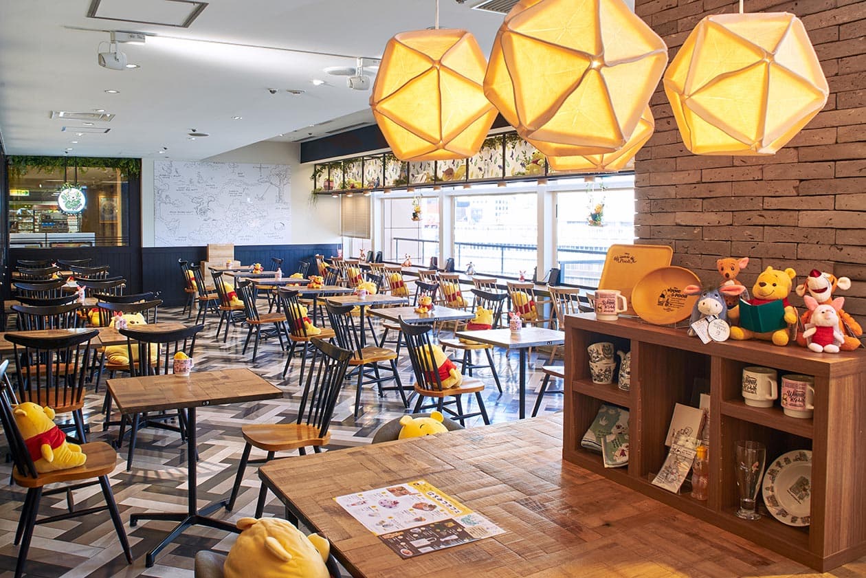 維尼粉絲朝聖!小熊維尼期間限定咖啡廳,吃「蜂蜜鬆餅」逛限定周邊紀念小物! 維尼粉絲朝聖!小熊維尼期間限定咖啡廳,吃「蜂蜜鬆餅」逛限定周邊紀念小物!