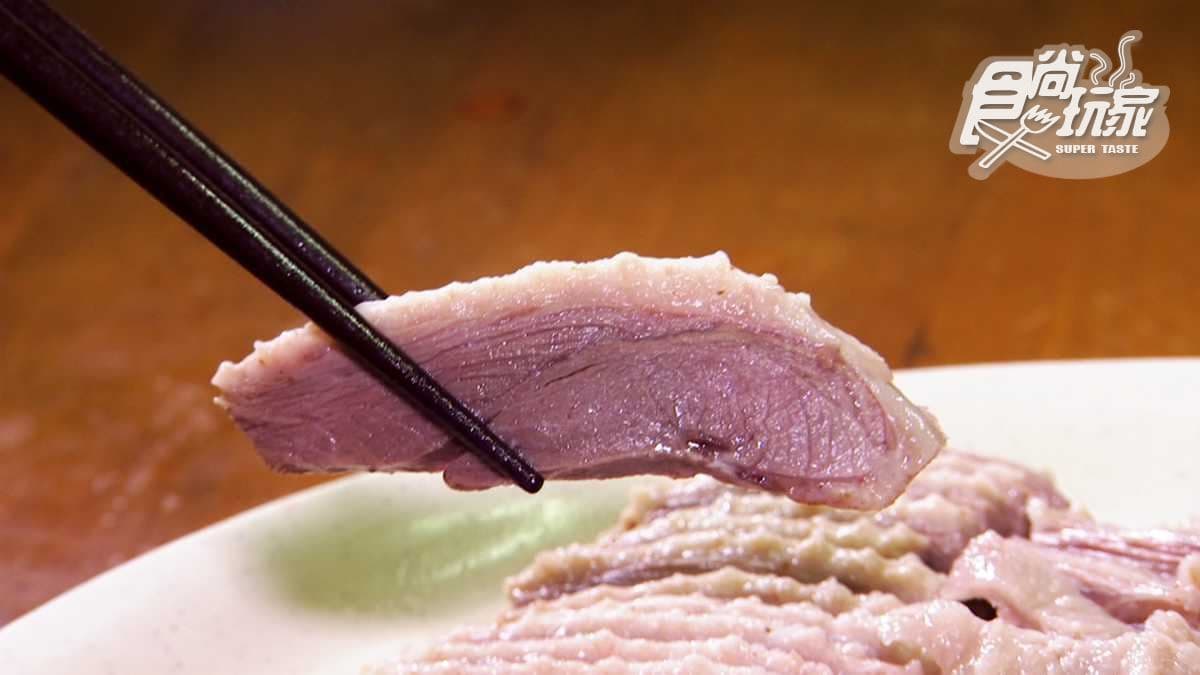 人氣百元鵝肉餐廳 涼拌豬肝、油雞桶飯、海水吳郭魚 就點滿一桌吧! 人氣百元鵝肉餐廳 涼拌豬肝、油雞桶飯、海水吳郭魚 就點滿一桌吧!