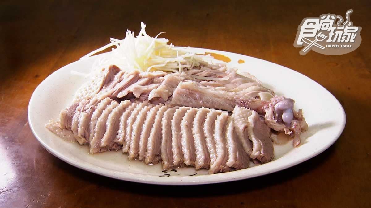 人氣百元鵝肉餐廳 涼拌豬肝、油雞桶飯、海水吳郭魚 就點滿一桌吧! 人氣百元鵝肉餐廳 涼拌豬肝、油雞桶飯、海水吳郭魚 就點滿一桌吧!