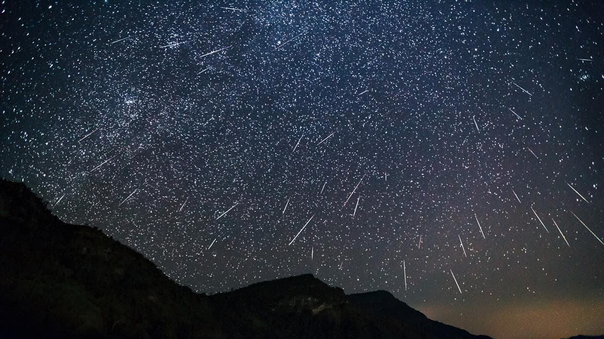 天文迷別錯過!超浪漫三大流星雨之「英仙座」在這周末!這樣看最清楚 天文迷別錯過!超浪漫三大流星雨之「英仙座」在這周末!這樣看最清楚