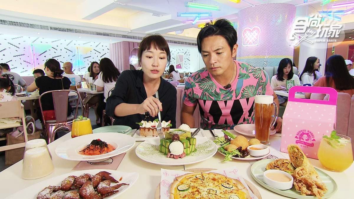 這蜜糖吐司太犯規!抹茶紅豆舒芙蕾、酥炸焦糖花生 男友就點龍蝦沙拉三明治 這蜜糖吐司太犯規!抹茶紅豆舒芙蕾、酥炸焦糖花生 男友就點龍蝦沙拉三明治