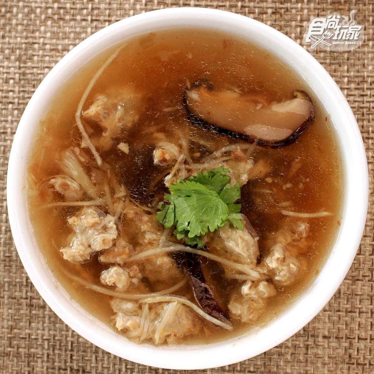 中正紀念堂周邊6家口碑小吃:25元佛心米粉湯、日賣800斤滷肉飯、建中人最愛乾麵 中正紀念堂周邊6家口碑小吃:25元佛心米粉湯、日賣800斤滷肉飯、建中人最愛乾麵
