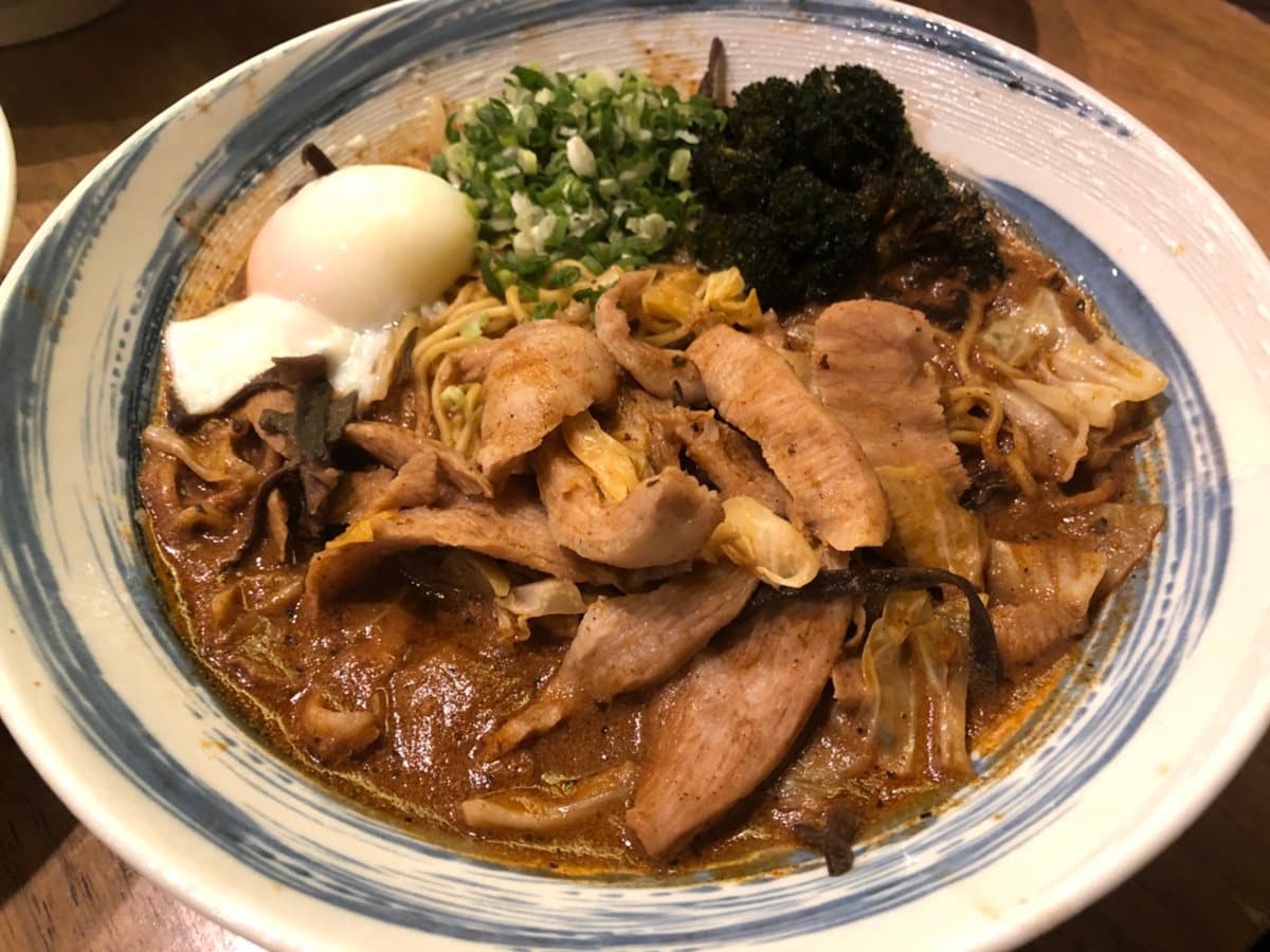 每天限量5份!超浮誇「霸氣鮭魚頭拉麵」,挑戰吃貨們極限! 每天限量5份!超浮誇「霸氣鮭魚頭拉麵」,挑戰吃貨們極限!