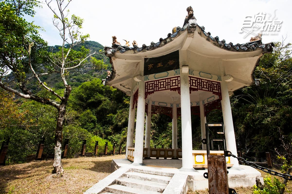 暑假最後一發!親子系「最美峽谷步道」3祕境:一線瀑布、跨溪吊橋、「轉角遇到愛」石椅 暑假最後一發!親子系「最美峽谷步道」3祕境:一線瀑布、跨溪吊橋、「轉角遇到愛」石椅