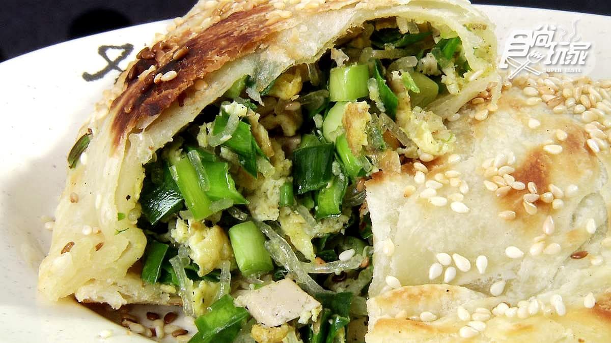 飯糰裡竟包溏心蛋?「炸蛋飯糰」「手工蛋餅」每天都要排隊太誇張 飯糰裡竟包溏心蛋?「炸蛋飯糰」「手工蛋餅」每天都要排隊太誇張