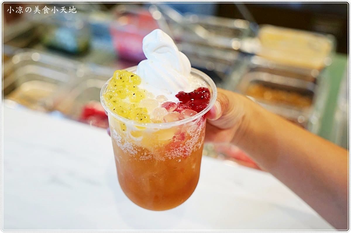 【新開店】虎紋算什麼!超浮誇「彩色琉璃紋」珍奶36種風味 花生、草莓珍珠好狂啊 【新開店】虎紋算什麼!超浮誇「彩色琉璃紋」珍奶36種風味 花生、草莓珍珠好狂啊