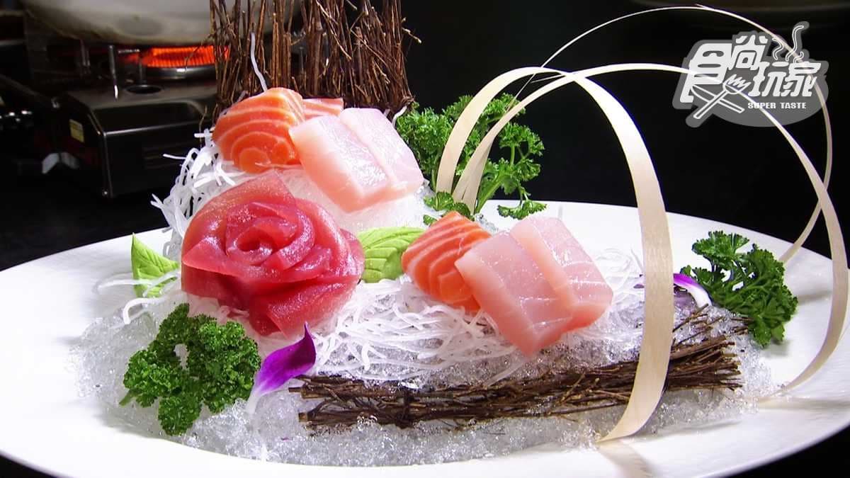 在KTV包廂吃合菜!邊唱歌還要邊夾生魚片、剁椒魚頭 真的好HIGH 在KTV包廂吃合菜!邊唱歌還要邊夾生魚片、剁椒魚頭 真的好HIGH