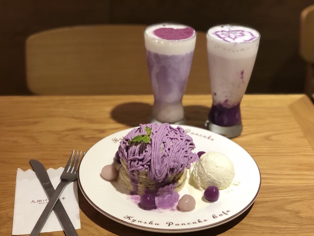 芋泥控衝一波!日本鬆餅推「紫薯芋泥」新口味,還有2款紫薯芋泥飲品! 芋泥控衝一波!日本鬆餅推「紫薯芋泥」新口味,還有2款紫薯芋泥飲品!