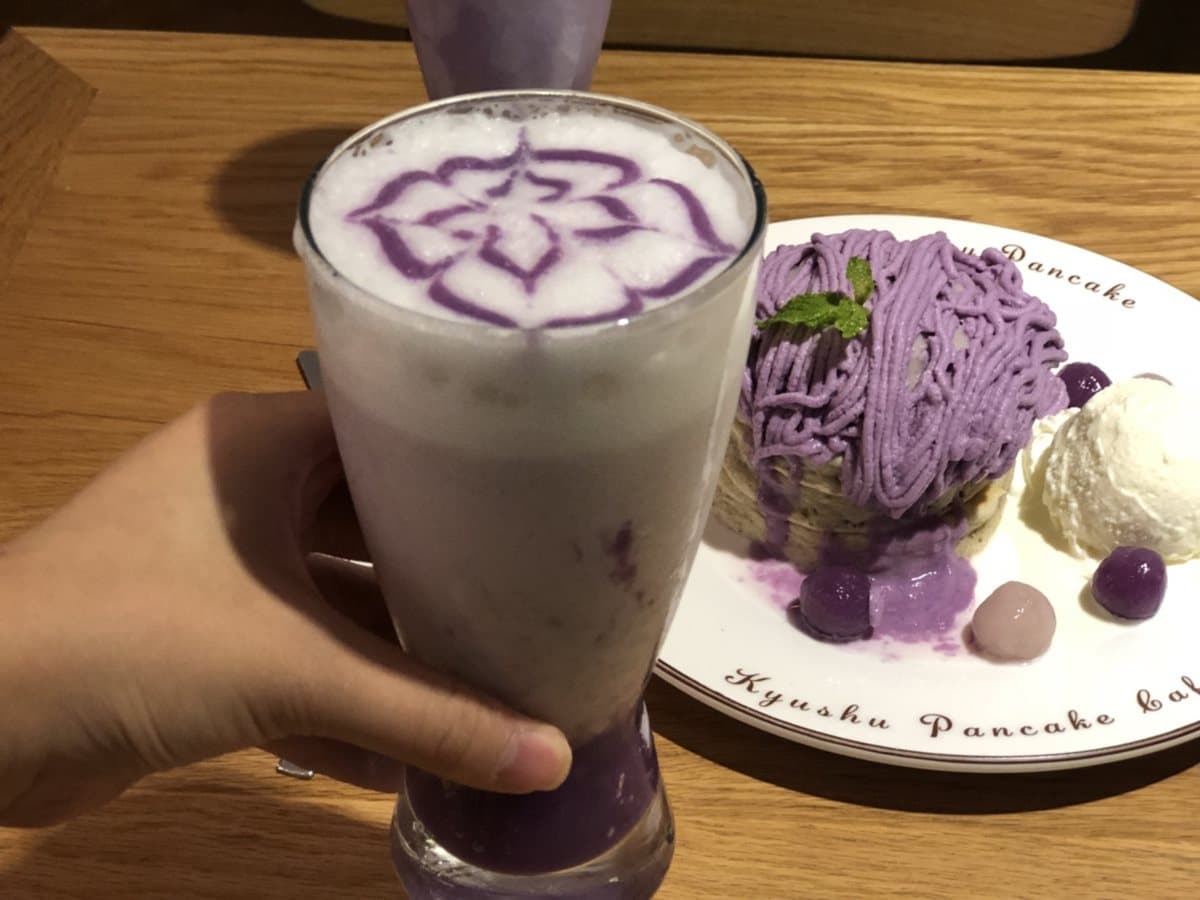 芋泥控衝一波!日本鬆餅推「紫薯芋泥」新口味,還有2款紫薯芋泥飲品! 芋泥控衝一波!日本鬆餅推「紫薯芋泥」新口味,還有2款紫薯芋泥飲品!