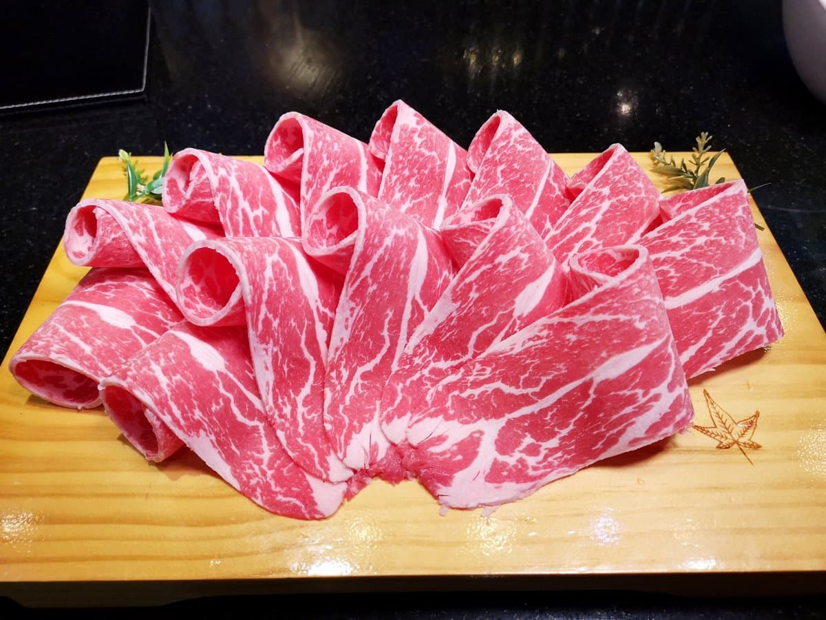 【食尚獨家】霸氣「帝王蟹痛風鍋」板前烤台開吃!生魚片船、手掌大生蠔好驚人 →官網留言送餐券免費吃 【食尚獨家】霸氣「帝王蟹痛風鍋」板前烤台開吃!生魚片船、手掌大生蠔好驚人 →官網留言送餐券免費吃