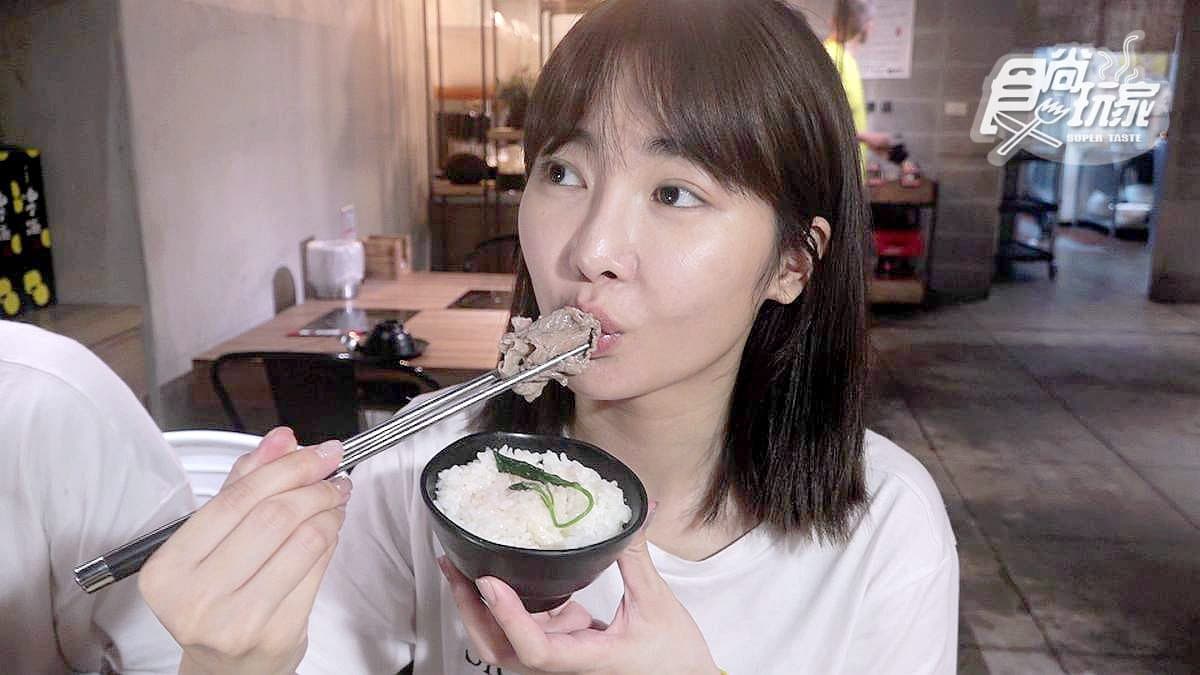 高CP值火鍋!660元爽吃9種海鮮,巨無霸生蠔比臉還大 高CP值火鍋!660元爽吃9種海鮮,巨無霸生蠔比臉還大