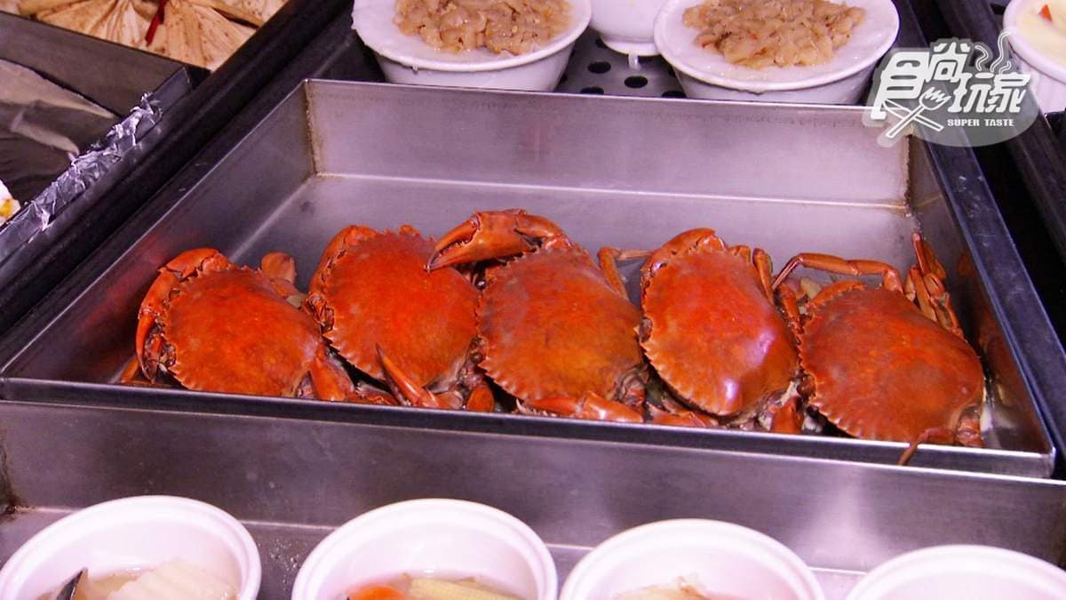 全台最霸氣!巨無霸蒸籠擺滿30道菜 餵飽三代同堂20人沒問題 全台最霸氣!巨無霸蒸籠擺滿30道菜 餵飽三代同堂20人沒問題