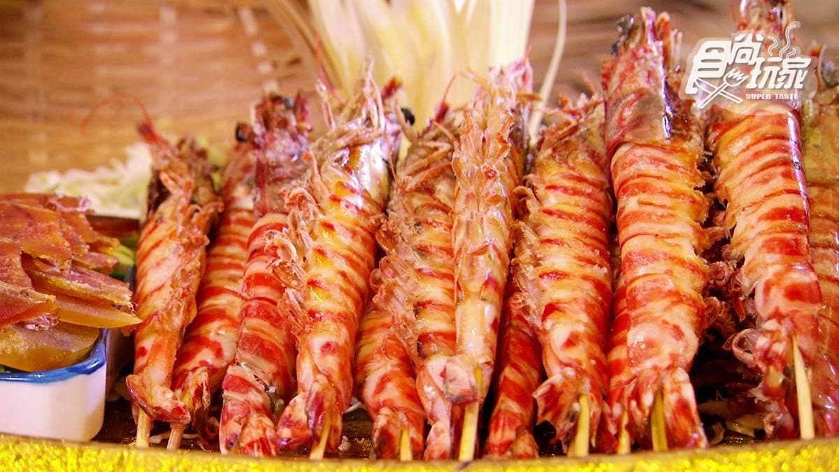 全台最霸氣!巨無霸蒸籠擺滿30道菜 餵飽三代同堂20人沒問題 全台最霸氣!巨無霸蒸籠擺滿30道菜 餵飽三代同堂20人沒問題