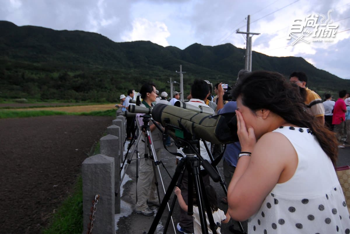 10月限定!賞世界級奇觀「國慶鳥飛行秀」+周邊5家超人氣美食:祕醬鴨肉冬粉、40年綠豆饌 10月限定!賞世界級奇觀「國慶鳥飛行秀」+周邊5家超人氣美食:祕醬鴨肉冬粉、40年綠豆饌
