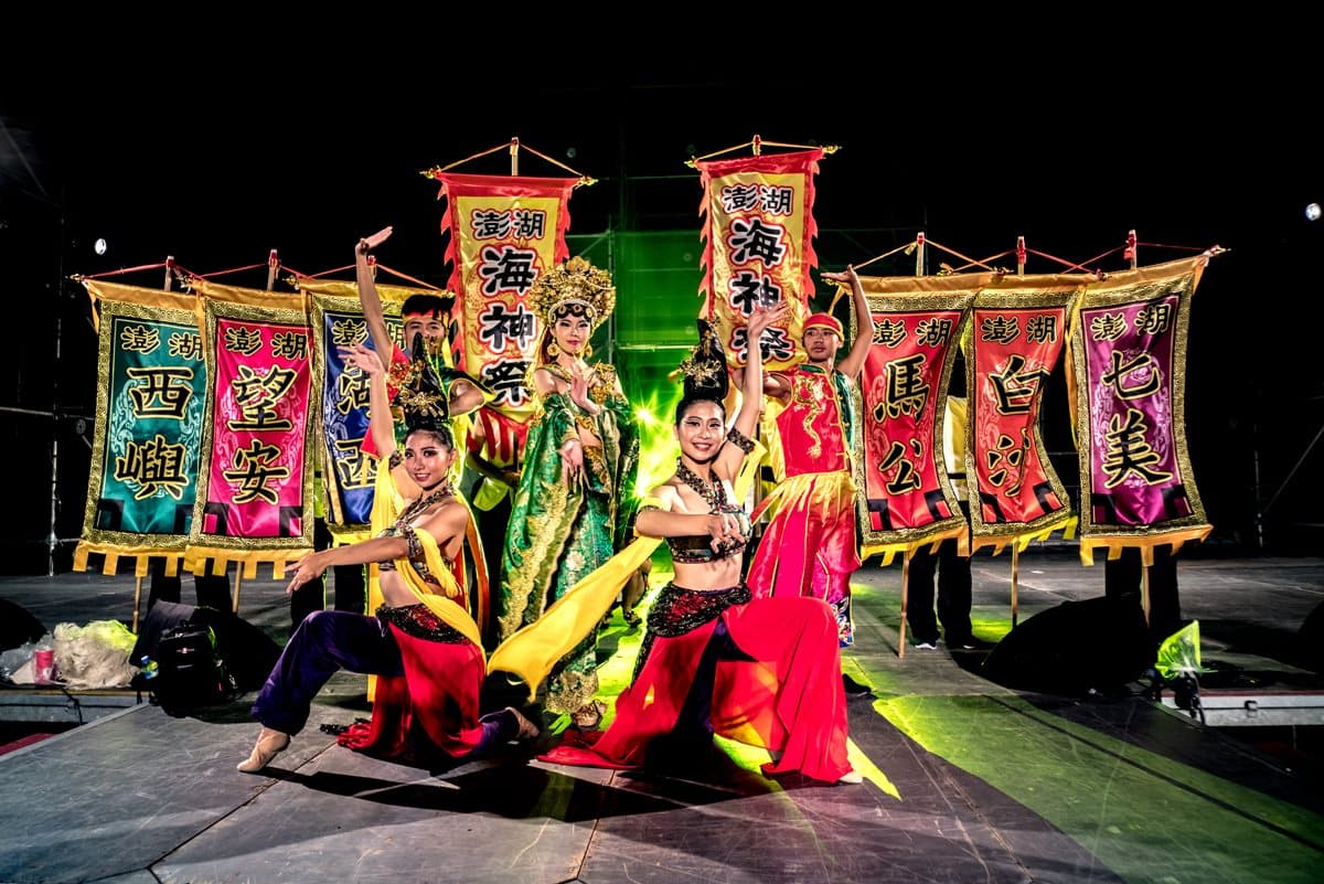 秋天更好玩!全台首創海洋光雕樂園 華麗「海神舞台光影秀」登場 秋天更好玩!全台首創海洋光雕樂園 華麗「海神舞台光影秀」登場