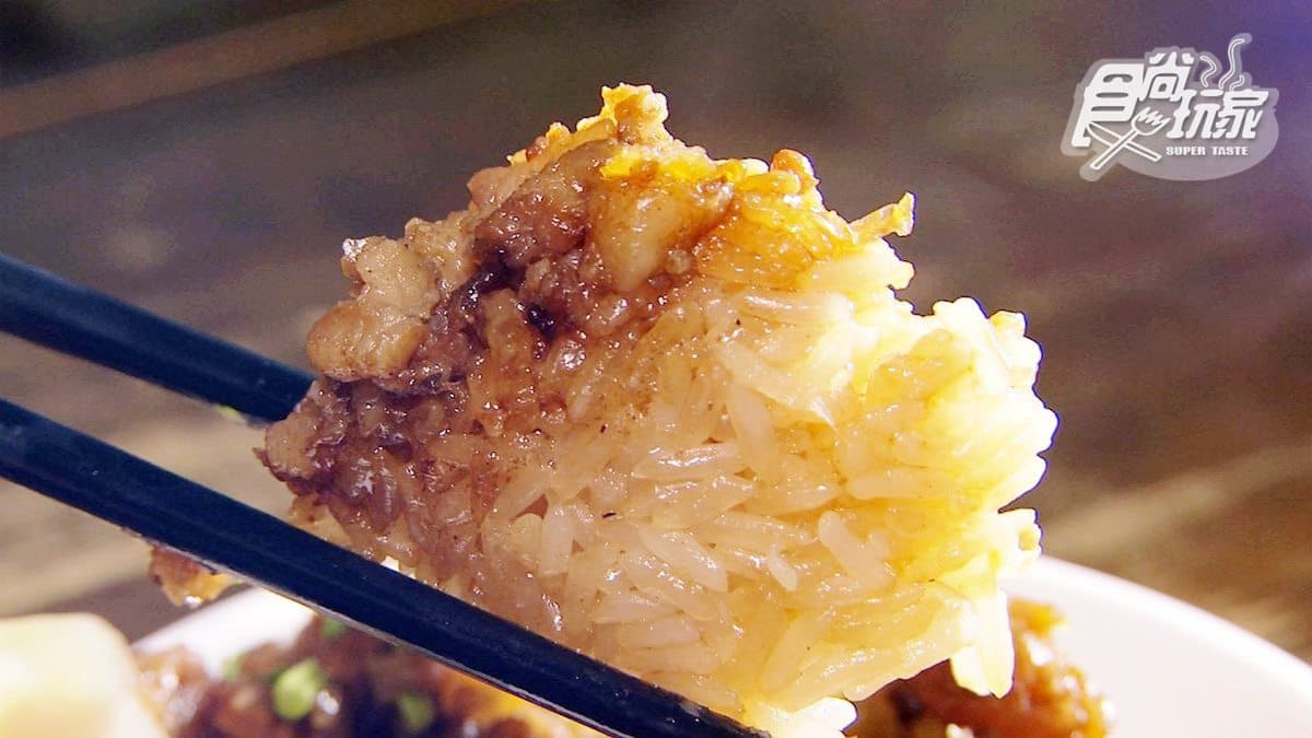 飄香60年的筒仔米糕 一定要加點全台唯一「蒸蛋湯」「戒指」旗魚丸 飄香60年的筒仔米糕 一定要加點全台唯一「蒸蛋湯」「戒指」旗魚丸