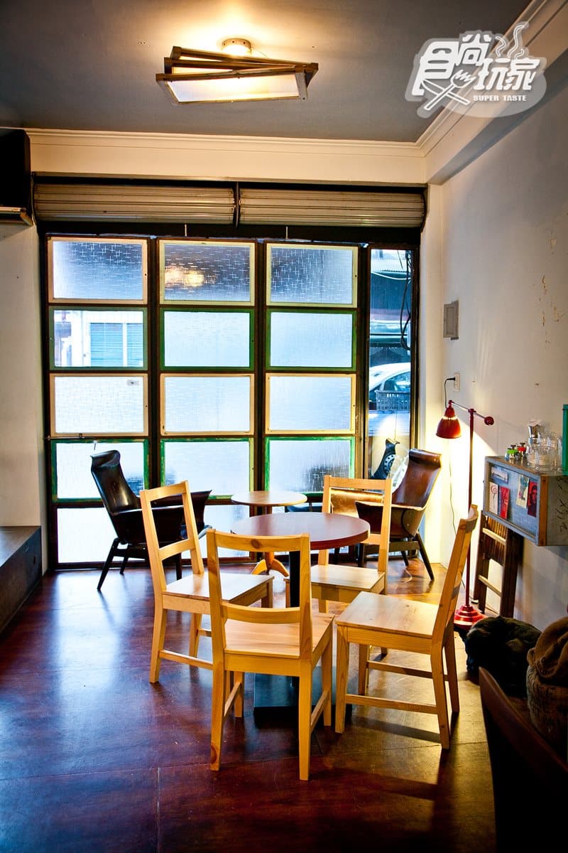 台南5家美拍老屋下午茶:千層蛋糕配夢幻花藝、百年木屋1秒到京都、天井屋頂魚兒優游 台南5家美拍老屋下午茶:千層蛋糕配夢幻花藝、百年木屋1秒到京都、天井屋頂魚兒優游