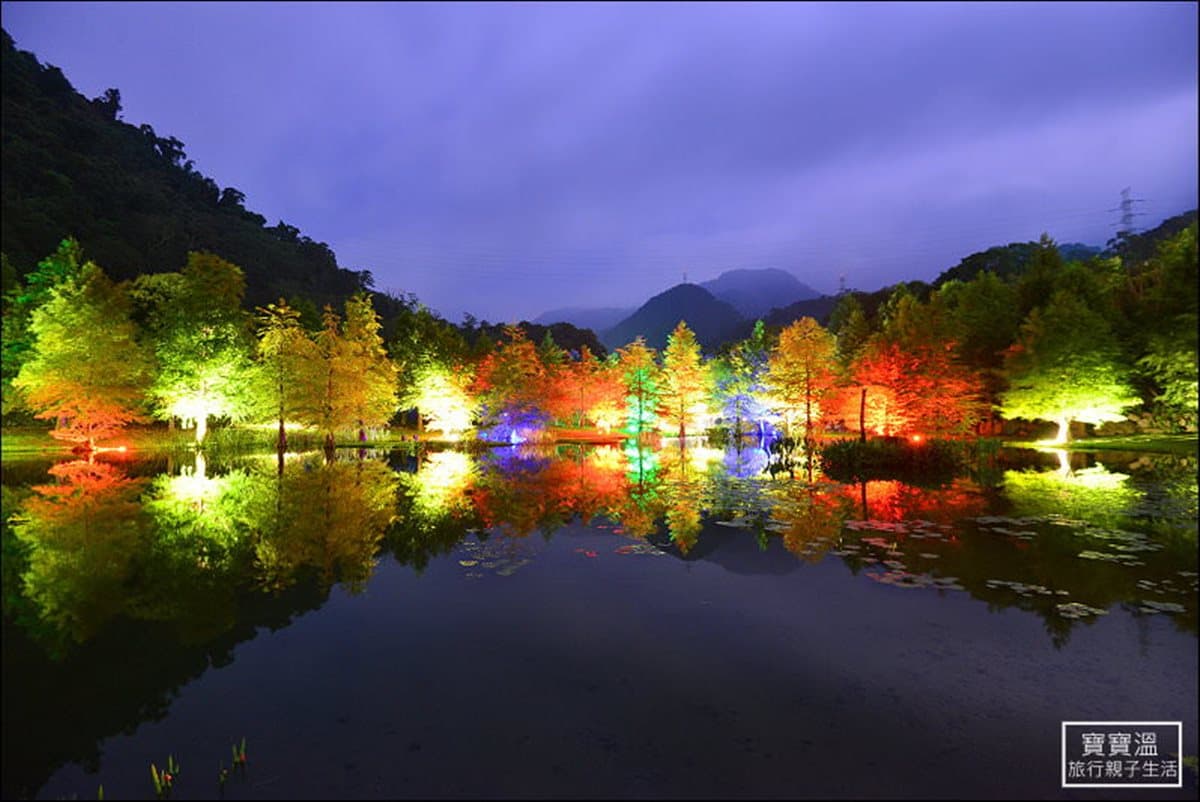 神來也!苗栗「巨型土地公」地景現身稻田 有神快拜啊 神來也!苗栗「巨型土地公」地景現身稻田 有神快拜啊