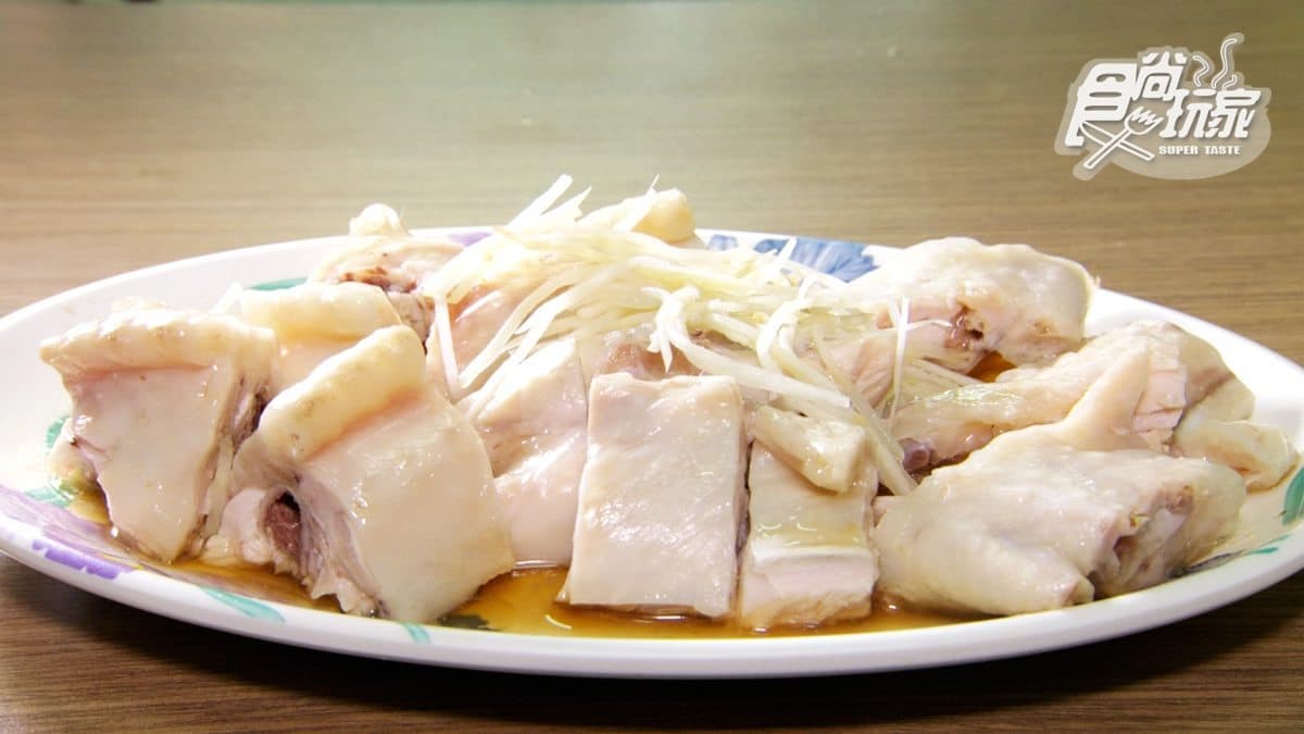 黃金「雞肉片飯」魔力無法擋!嘉義人狂推30年的在地家鄉味 黃金「雞肉片飯」魔力無法擋!嘉義人狂推30年的在地家鄉味