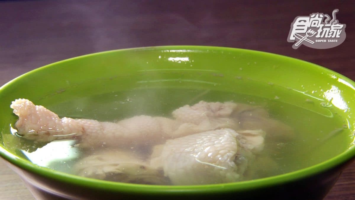 黃金「雞肉片飯」魔力無法擋!嘉義人狂推30年的在地家鄉味 黃金「雞肉片飯」魔力無法擋!嘉義人狂推30年的在地家鄉味