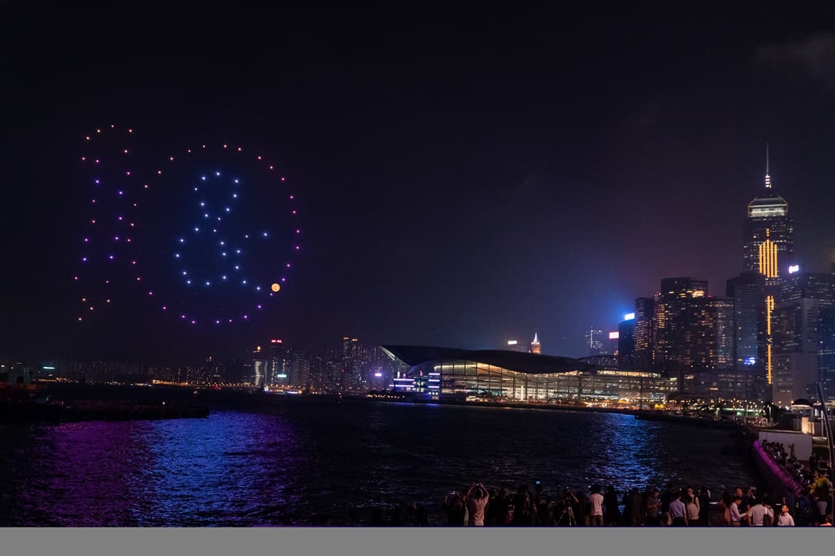 大人園遊會+無人機燈火秀!史上最大450攤「香港美酒佳餚巡禮」 大人園遊會+無人機燈火秀!史上最大450攤「香港美酒佳餚巡禮」