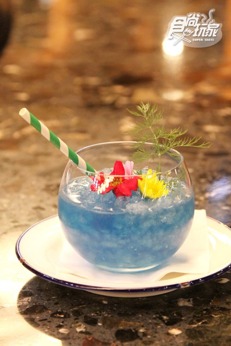 【新開店】超高CP值!牛排教父打造「深夜牛排館」 必點1.4kg「比臉大牛排」才狂啊 【新開店】超高CP值!牛排教父打造「深夜牛排館」 必點1.4kg「比臉大牛排」才狂啊
