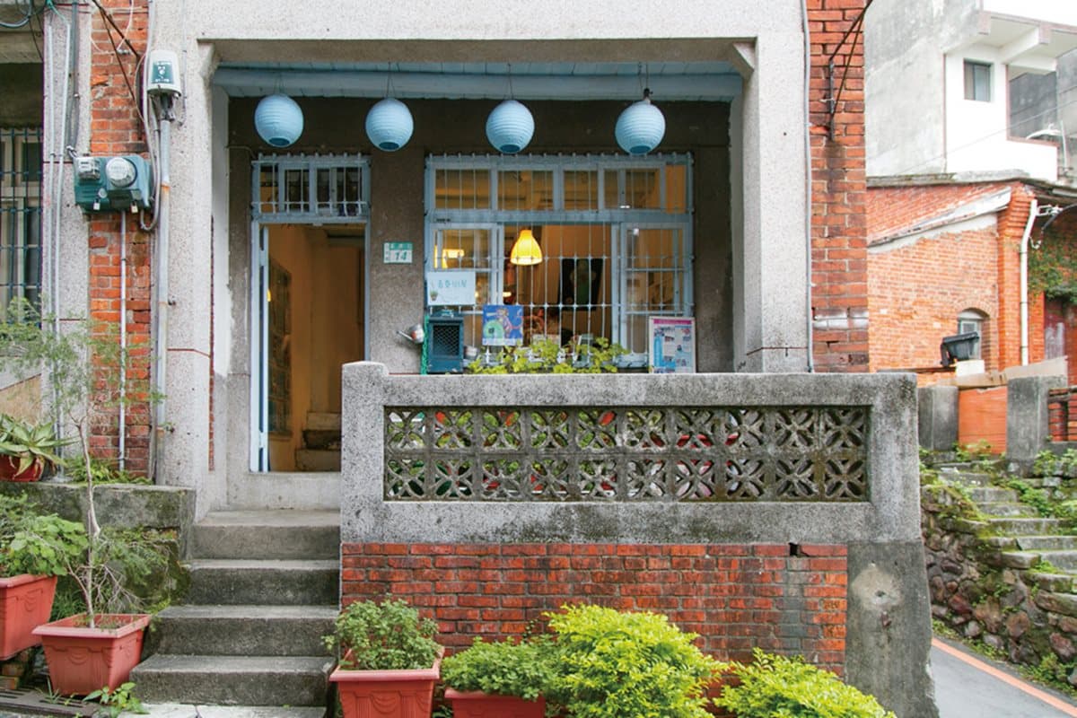 真正的「淡水老街」是這條?一日行程快收藏:清代街屋+香草啤酒+詩人書店+藏壽司 真正的「淡水老街」是這條?一日行程快收藏:清代街屋+香草啤酒+詩人書店+藏壽司