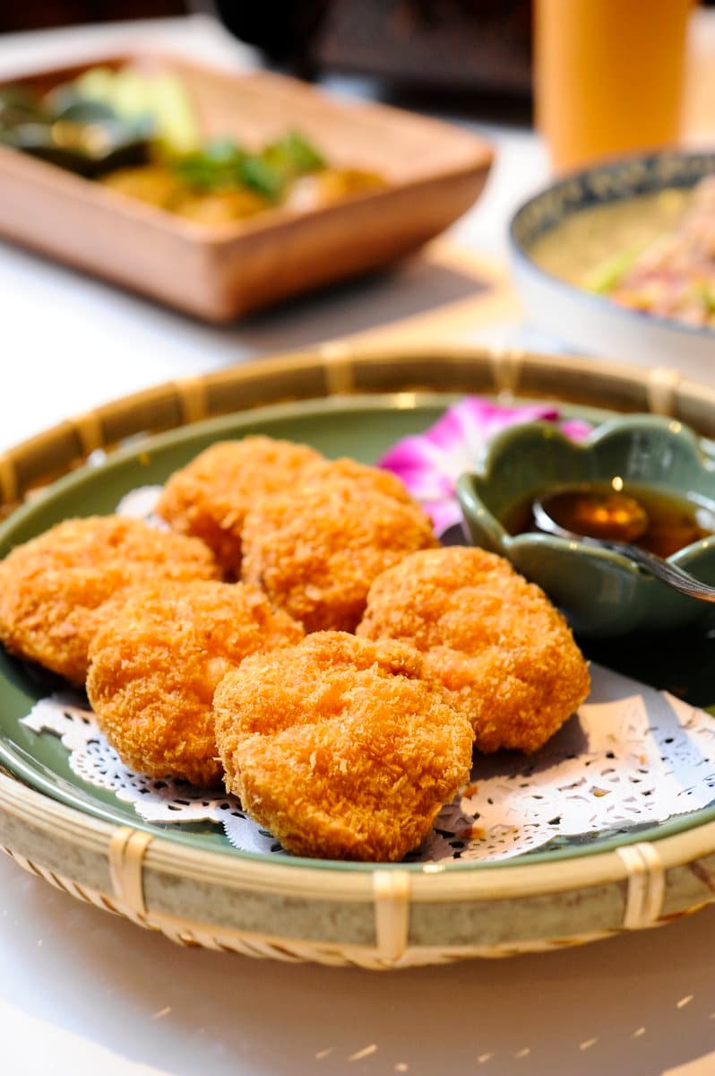 別再說「月亮蝦餅」是泰國菜!這3道「偽泰菜」你已經傻傻吃了很久 別再說「月亮蝦餅」是泰國菜!這3道「偽泰菜」你已經傻傻吃了很久