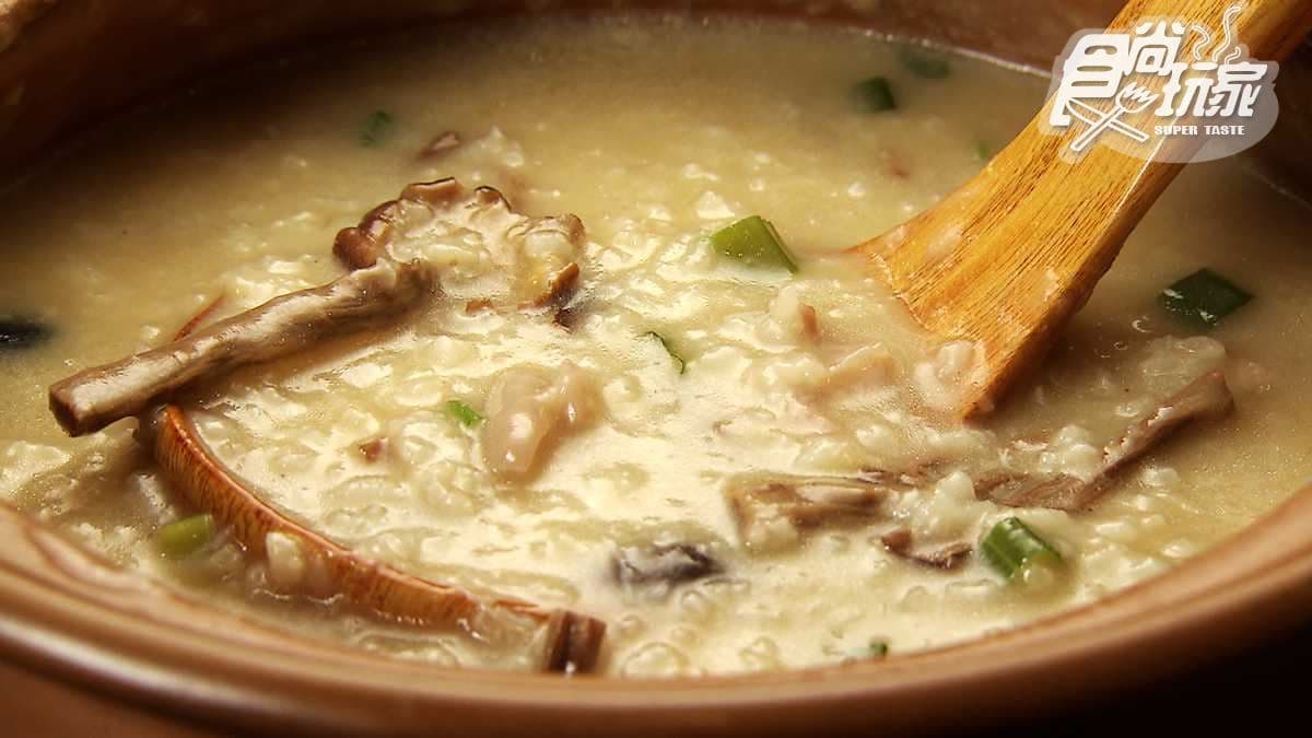 全台第一家「正宗潮州沙鍋粥」!處女蟳粥季節限定、雞肉粥加祕方「堅果醬」 全台第一家「正宗潮州沙鍋粥」!處女蟳粥季節限定、雞肉粥加祕方「堅果醬」